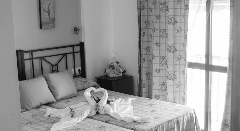 Hostal Malia Conil De La Frontera Eksteriør billede