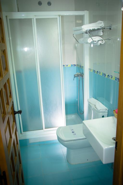 Hostal Malia Conil De La Frontera Eksteriør billede